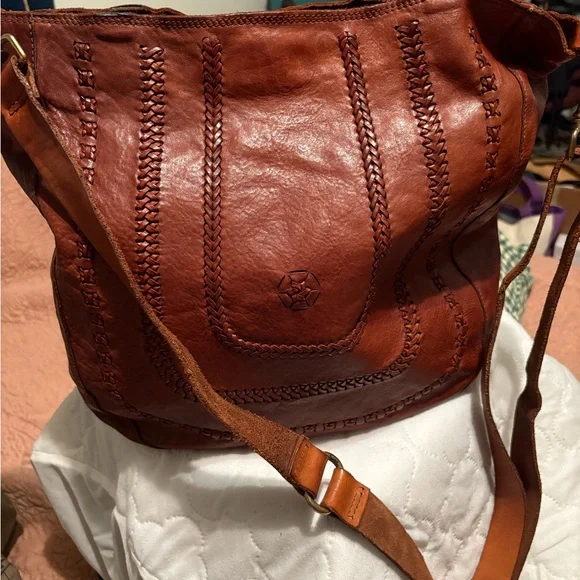 Campomaggi Corallo cognac leather crossbody or hobo bag